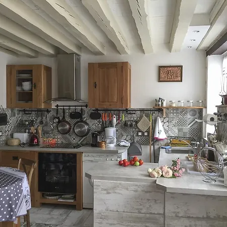 La Grange * Larchant